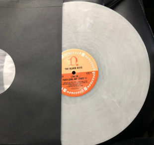 The Black Keys - El Camino (Deluxe Edit) (10th Anniversary) (Box set) (color) (3LP)