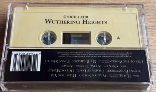 Charli XCX - Wuthering Heights (MC (Аудиокассета))