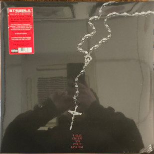 My chemical romance - Three Cheers For Sweet Revenge (Deluxe Edit) (Red & Black Marbled) (2LP)